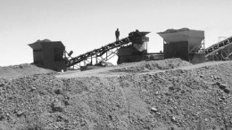 At its rotary pan plants, Monroe Minerals processes about 110 tonnes of material per hour. The material is derived from the London alluvial diamond project in South Africa's Northwest Province.