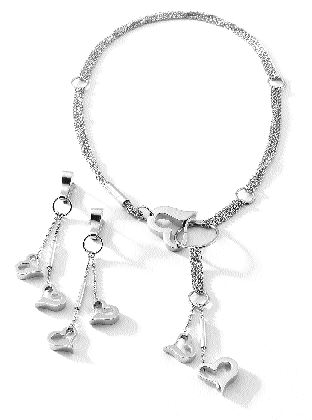A piece from designer SuperOro, part of the "Gold for Love" collection. -- Photo courtesy of World Gold Council, (c) 2003, all rights reserved.