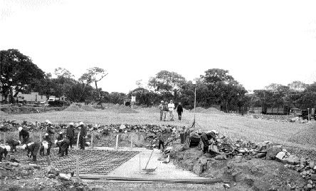 Workers at Dikulushi lay the foundation for the new ball mill, which is to be commissioned by June 2004.