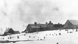 An undated photo from the early days of the Hollinger mine in Ontario.