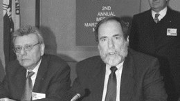 Nicky Oppenheimer at a meeting of the World Diamond Council in 2002.