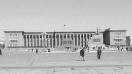 Mongolia's main parliament building, Government House, in Sukhbaatar Square, Ulaanbaatar. The Mongolian People's Revolutionary Party (MPRP) recently withdrew from Mongolia's ruling coalition prompting the dissolution of the country's government.