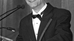 Virginia Mines president Andr Gaumond accepting the Bill Dennis Prospector of the Year award at the 2006 Prospectors and Developers of Canada annual convention.