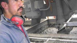 A worker oversees a zinc flotation circuit at Dia Bras' Malpaso mill, in northern Mexico's Sierra Madre mineral belt. Dia Bras is one of many juniors investing in Mexico to profit from continued high metals prices against a backdrop of spiralling energy costs, poor government incentives and labour strife.