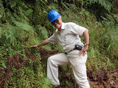 PNG Gold CEO Dick Whittington at the Imwauna gold project on the eastern coast of Papua New Guinea. Photo by PNG Gold