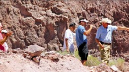 Project manager Doug Oliver (far right) accompanies investors in the open pit at Meadow Bay Gold's Atlanta gold project in Lincoln County, Nevada. Photo by Meadow Bay Gold