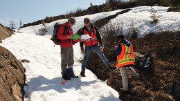 Northern Shield president and CEO Ian Bliss, South32 senior resource manager of resource evaluation Mirek Wozga (centre) and project geologist Gabriela Murray at the Huckleberry project. Credit: Northern Shield Resources.