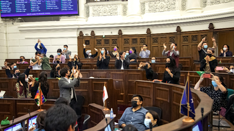 Chile constitution drafters reject mining-adverse proposal