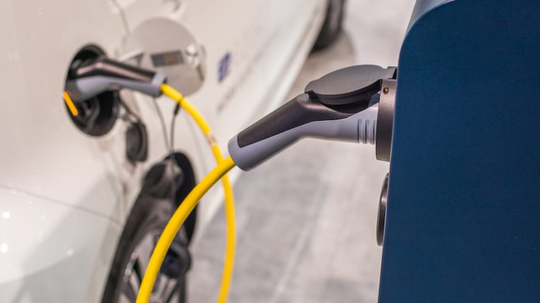 Japanese researchers develop high energy density lithium-air battery