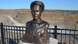 Sculpture Hollinger Newmont Porcupine