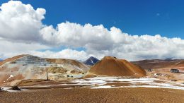 Gold Fields flags oil shock as mining costs climb